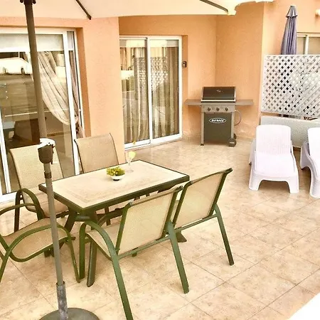 Poolside Ground Floor - B105 Walnut Grove Apartamento Paphos