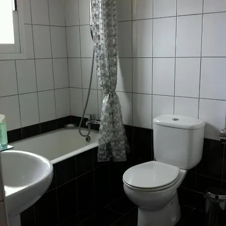 Poolside Ground Floor - B105 Walnut Grove Apartamento *